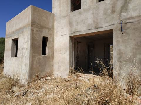 MORADIA - TURISMO - COM TERRENO DE 6 HECTARES NA ALDEIA DE SÃO MARTINHO - ALCOUTIM - ALGARVE