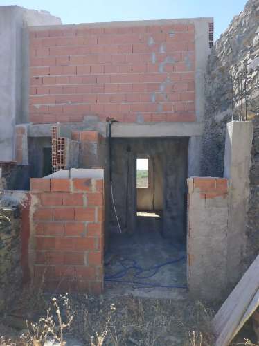 MORADIA - TURISMO - COM TERRENO DE 6 HECTARES NA ALDEIA DE SÃO MARTINHO - ALCOUTIM - ALGARVE