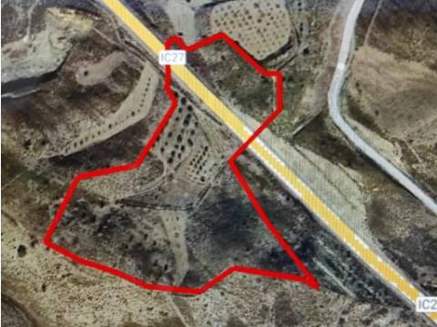 TERRENO RUSTICO COM 29.760 M2 - COM POÇO E ARVORES - CASTRO MARIM - ALGARVE