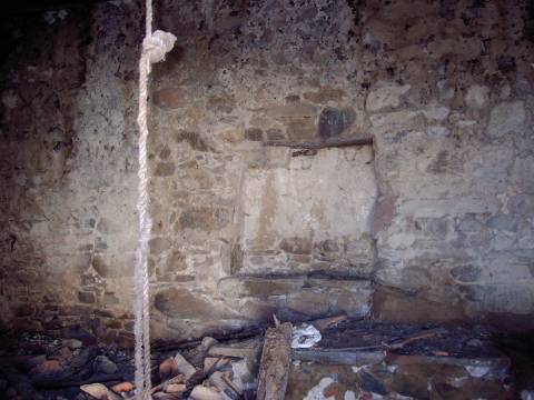 Casa Térrea com 80 m2 para reconstruir com 3 Divisões em Corte Nova, Castro Marim