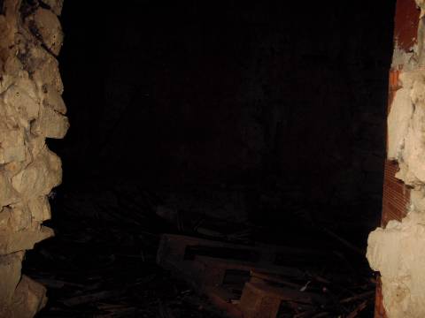 Casa Térrea com 80 m2 para reconstruir com 3 Divisões em Corte Nova, Castro Marim