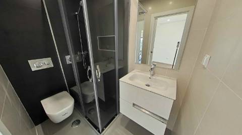 Apartamento T1 com Terraço Privativo e Piscina no Último Andar - Olhão!