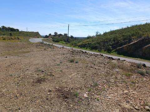 TERRENO RÚSTICO COM 10.360 M2 - PRÓXIMO ÁGUA E LETRICIDADE - ALTA MORA - ODELEITE - CASTRO MARIM - ALGARVE