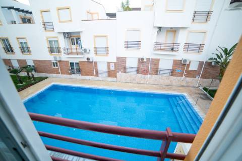 Apartamento T2 disponível para arrendamentos temporários localizado em Cabanas de Tavira