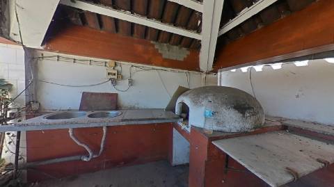 EDIFÍCIO COM TRÊS PISOS - VÁRIAS DIVISÕES - HABITAÇÃO - RESTAURANTE - COMÉRCIO - SERVIÇOS - SÃO BARTOLOMEU DO SUL - CASTRO MARIM