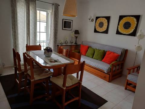 Andar de Moradia T2 Arrendamento de Outubro a Junho