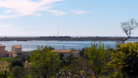 Moradia T3, totalmente renovada, logradouro com vista para a Ria Formosa - 5 minutos da praia - Olhão - Quatrim - Sul
