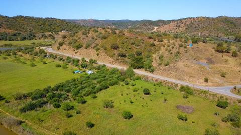 TERRENO COM 9.240 M2 COM FURO E ELETRICIDADE - JUNTO A FOZ E RIO GUADIANA - FOZ DE ODELEITE - ALGARVE