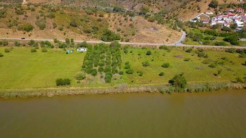 TERRENO COM 9.240 M2 COM FURO E ELETRICIDADE - JUNTO A FOZ E RIO GUADIANA - FOZ DE ODELEITE - ALGARVE