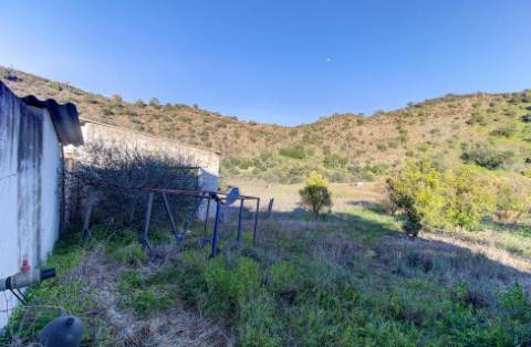 TERRENO RUSTICO COM 1.680 M2 EM FORTES - ODELEITE - CASTRO MARIM - ALGARVE