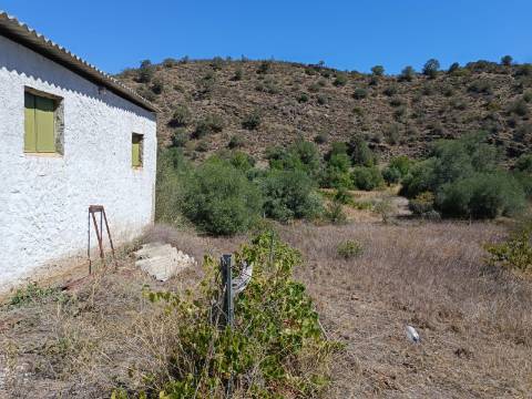 TERRENO RUSTICO COM 1.680 M2 EM FORTES - ODELEITE - CASTRO MARIM - ALGARVE