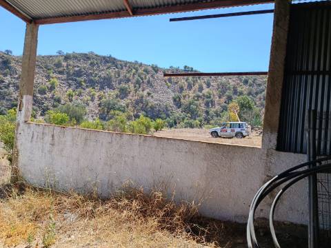 TERRENO RUSTICO COM 1.680 M2 EM FORTES - ODELEITE - CASTRO MARIM - ALGARVE