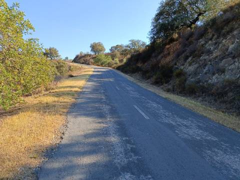 TERRENO RUSTICO COM 11.000 M2 - BONS ACESSOS - ALCARIAS GRANDES - CASTRO MARIM - ALGARVE