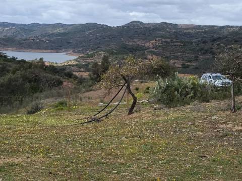 TERRENO COM 2.480 M2 - NA CHOÇA QUEIMADA - ODELEITE - CASTRO MARIM - ALGARVE