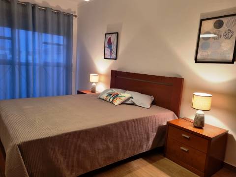 Apartamento em Altura para Arrendamento de 15 de Setembro a 16 de Junho.