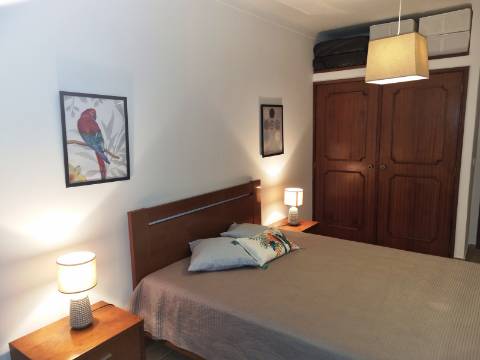 Apartamento em Altura para Arrendamento de 15 de Setembro a 16 de Junho.