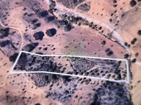 TERRENO COM 8.760 M2 - COM POÇO - EM PISA BARRO - CASTRO MARIM - ALGARVE