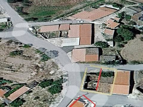 MORADIA DE ALDEIA - 129 M2 - COM LOGRADOURO - CORTE PEQUENA - ODELEITE - CASTRO MARIM