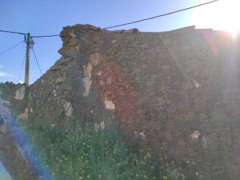 MORADIA DE ALDEIA - 129 M2 - COM LOGRADOURO - CORTE PEQUENA - ODELEITE - CASTRO MARIM