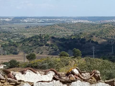 TERRENO COM RUINAS COM 14.040M2 - VISTA MAR E RIO - VALE FRIO - CASTRO MARIM - ALGARVE