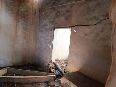 TERRENO COM RUINAS COM 14.040M2 - VISTA MAR E RIO - VALE FRIO - CASTRO MARIM - ALGARVE