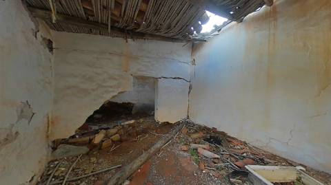 TERRENO COM RUINAS COM 14.040M2 - VISTA MAR E RIO - VALE FRIO - CASTRO MARIM - ALGARVE