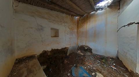 TERRENO COM RUINAS COM 14.040M2 - VISTA MAR E RIO - VALE FRIO - CASTRO MARIM - ALGARVE