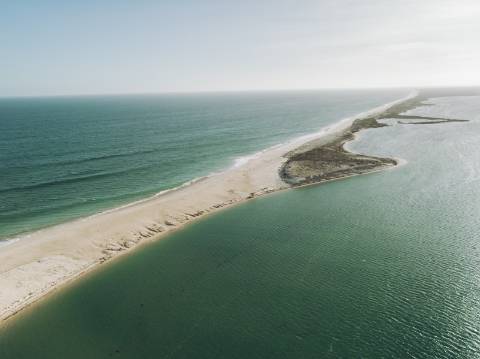 Fantásticas moradias em zona privilegiada da Fuzeta com vista mar!