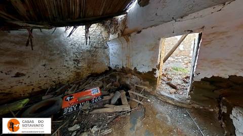 RUÍNA NA CORTE NOVA - 80 M2 - COM PÁTIO - ODELEITE - CASTRO MARIM