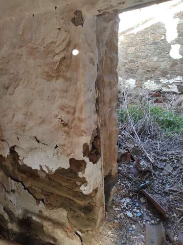 RUÍNA NA CORTE NOVA - 80 M2 - COM PÁTIO - ODELEITE - CASTRO MARIM