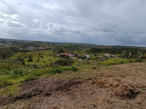 TERRENO COM 26.120 M2 - POSSIBILIDADE DE CONSTRUIR UM ARMAZÉM - RIO SECO - CASTRO MARIM - ALGARVE