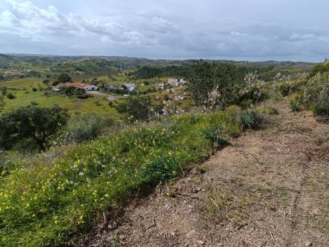 TERRENO COM 26.120 M2 - POSSIBILIDADE DE CONSTRUIR UM ARMAZÉM - RIO SECO - CASTRO MARIM - ALGARVE
