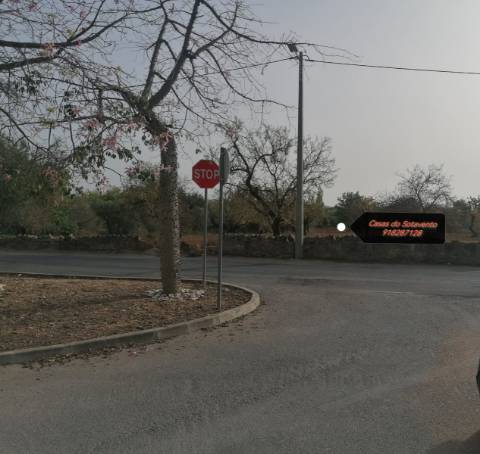 Terreno Urbano para construção de Moradia/s ,8250m2 e 3300m2 de área bruta de construção...