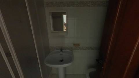 Excepcional Apartamento T4 com Vista Deslumbrante sobre Lisboa e o Rio Tejo