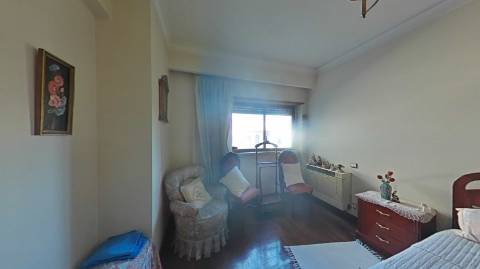 Excepcional Apartamento T4 com Vista Deslumbrante sobre Lisboa e o Rio Tejo