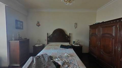 Excepcional Apartamento T4 com Vista Deslumbrante sobre Lisboa e o Rio Tejo