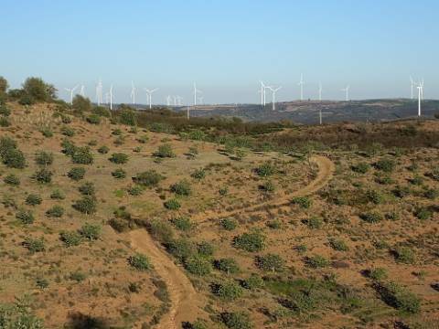 TERRENO COM 145.360 M2 - COM LAGO - POSSIBILIDADE DE CONSTRUÇÃO - TURISMO E HABITAÇÃO - COM VISTA - PRÓXIMO DE ODELEITE - CASTRO MARIM - ALGARVE