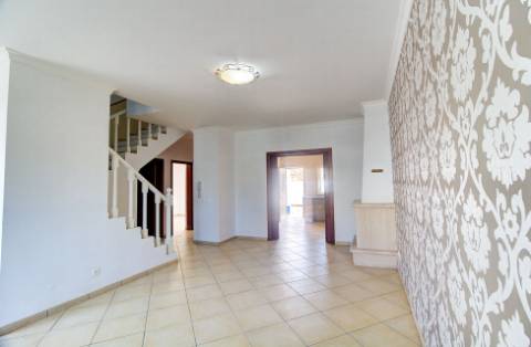 Moradia geminada V4 em Castro Marim