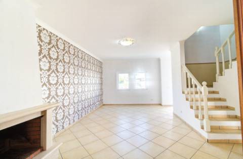 Moradia geminada V4 em Castro Marim