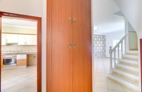 Moradia geminada V4 em Castro Marim