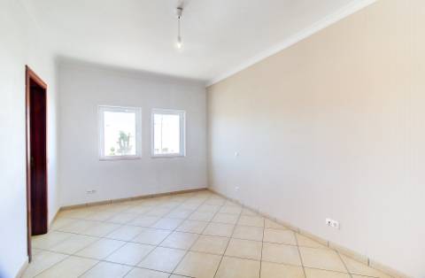 Moradia geminada V4 em Castro Marim