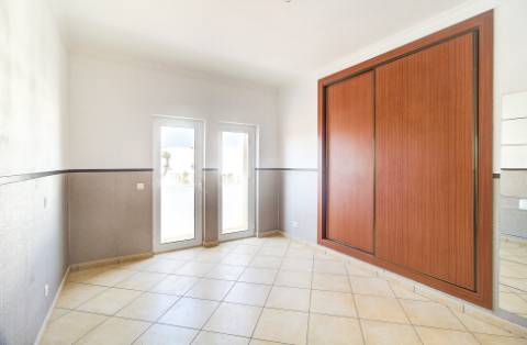 Moradia geminada V4 em Castro Marim