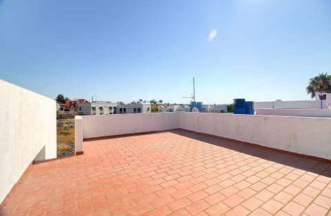 Moradia geminada V4 em Castro Marim