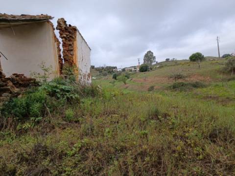 TERRENO COM RUINA - 4.960 M2 - COM NORA - ÁGUA DA BARRAGEM NA JUNQUEIRA EM CASTRO MARIM - ALGARVE