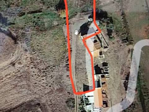 TERRENO COM RUINA - 4.960 M2 - COM NORA - ÁGUA DA BARRAGEM NA JUNQUEIRA EM CASTRO MARIM - ALGARVE