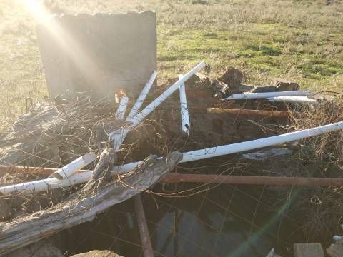 TERRENO COM RUINA - 4.960 M2 - COM NORA - ÁGUA DA BARRAGEM NA JUNQUEIRA EM CASTRO MARIM - ALGARVE