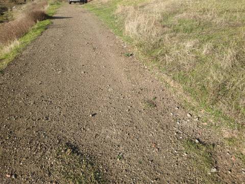 TERRENO COM RUINA - 4.960 M2 - COM NORA - ÁGUA DA BARRAGEM NA JUNQUEIRA EM CASTRO MARIM - ALGARVE