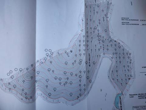 TERRENO COM 27.600 M2 - JUNTO AO LAGO - POSSIBILIDADE DE CONSTRUIR APOIO AGRICOLA - ALCARIAS GRANDES - CASTRO MARIM - ALGARVE
