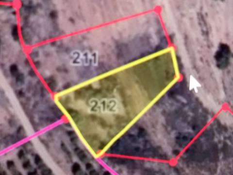 TERRENO COM 840 M2 - COM ÁRVORES - PRÓXIMO DA CORTE DO GAGO - CASTRO MARIM - ALGARVE