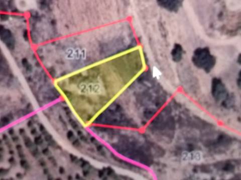 TERRENO COM 840 M2 - COM ÁRVORES - PRÓXIMO DA CORTE DO GAGO - CASTRO MARIM - ALGARVE